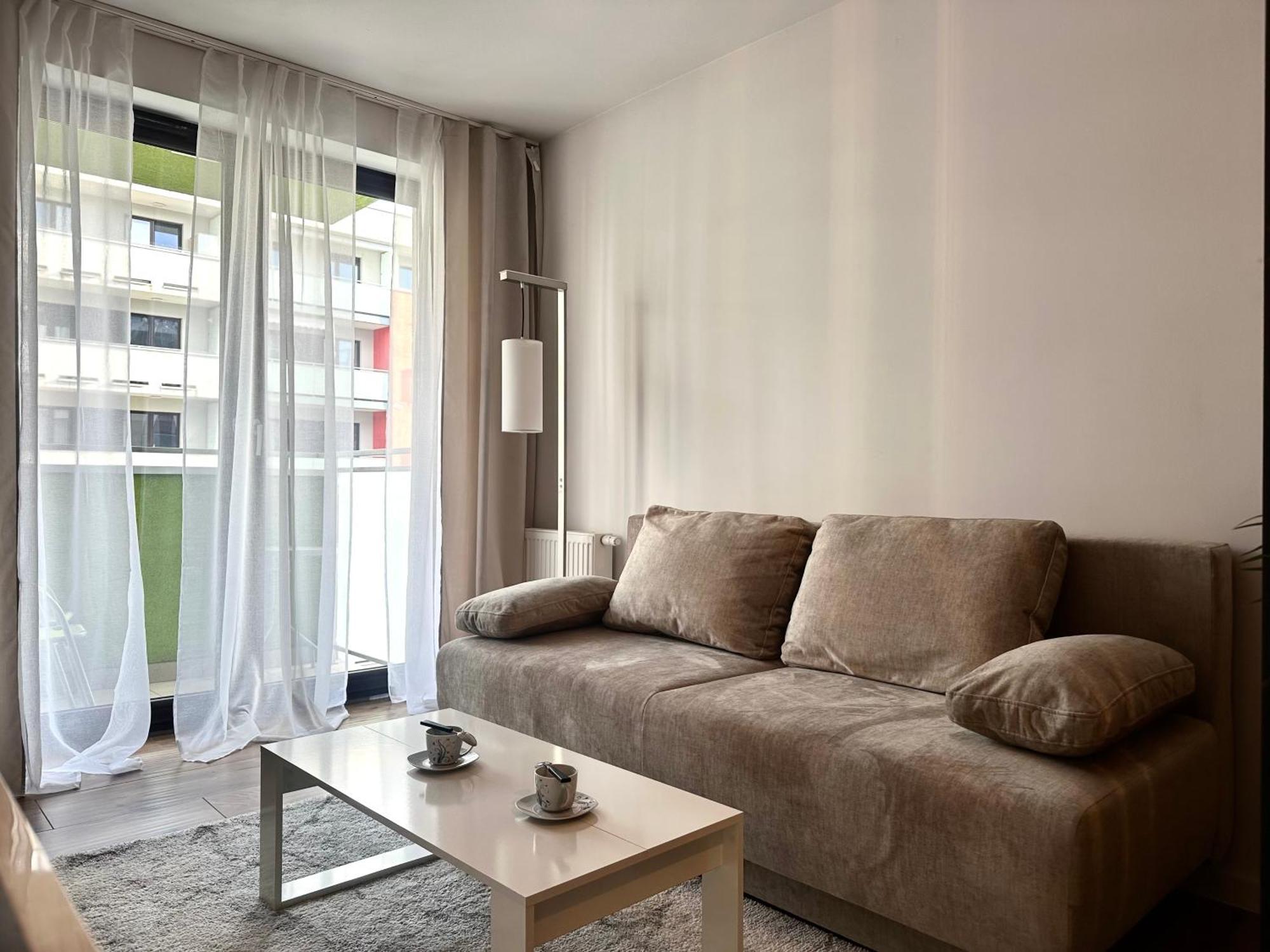 Nyska Apartment - Self Check-In 20H - Parking & Lift - Wroclaw, Wroclaw