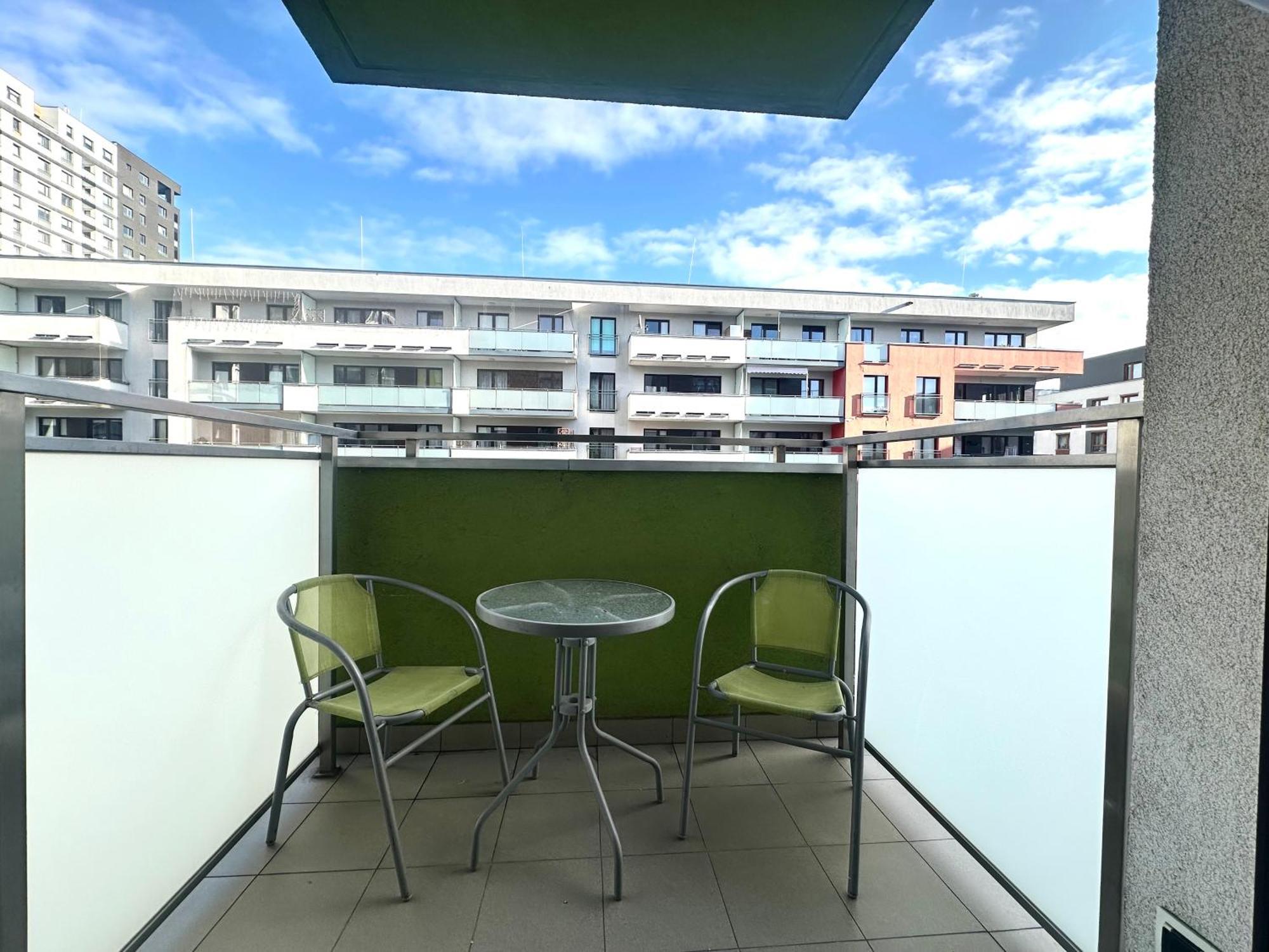 Nyska Apartment - Self Check-In 20H - Parking & Lift - Wroclaw — Photos 1